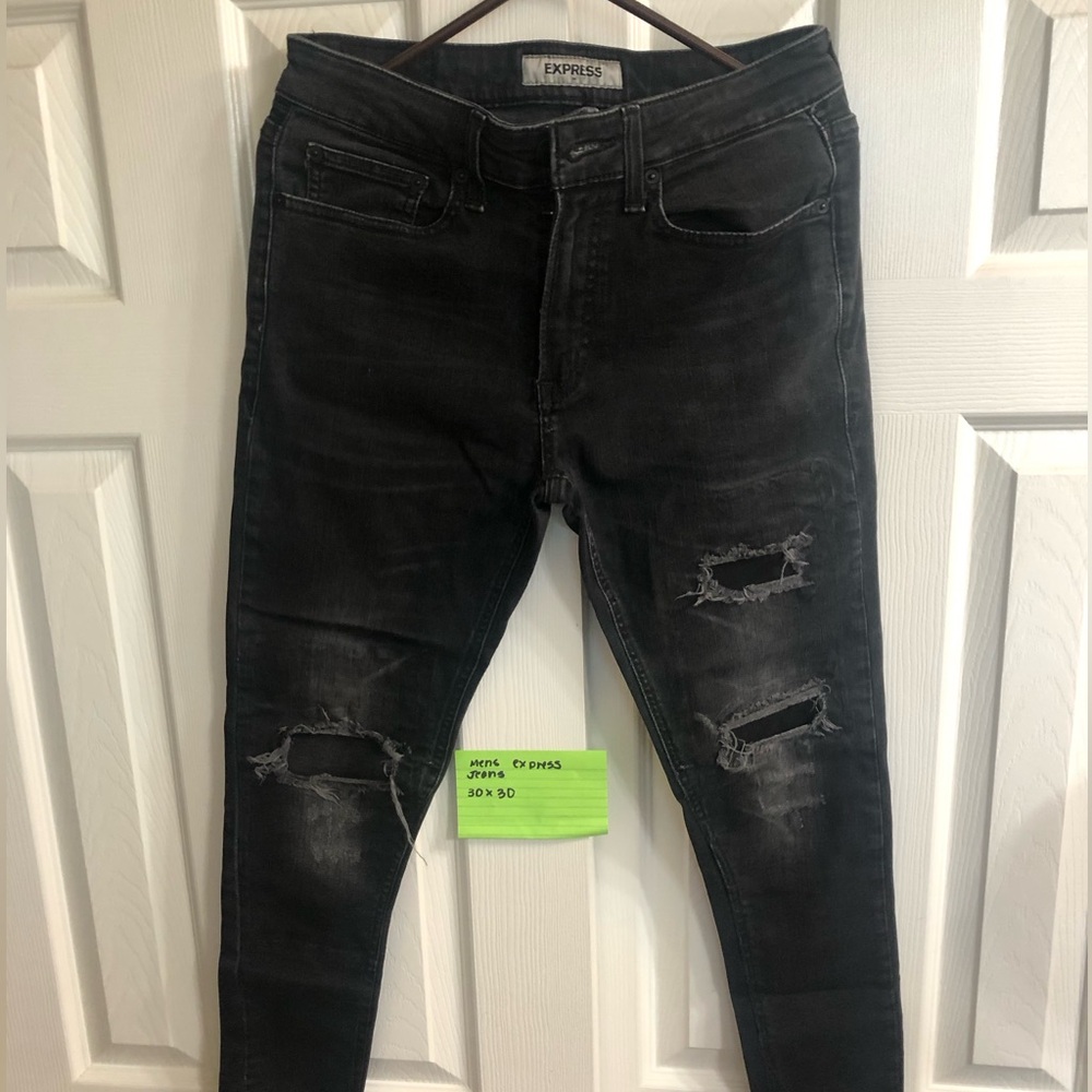 Men’s express black jeans. Great condition!